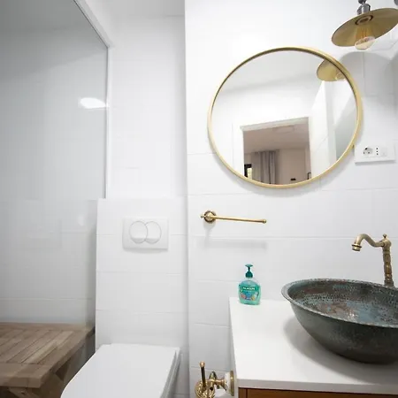 Ferienhaus Loft With Rooftop Garden Terrace By The