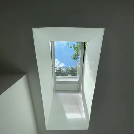 Nyaraló Loft With Rooftop Garden Terrace By The
