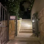 בית נופש Loft With Rooftop Garden Terrace By The