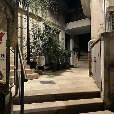 בית נופש Loft With Rooftop Garden Terrace By The אופטיה