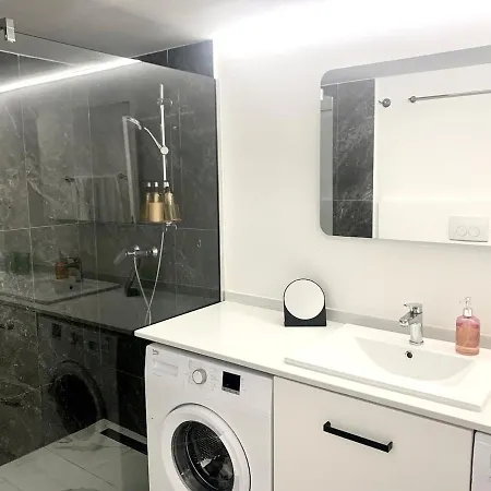 Loft With Rooftop Garden Terrace By The Casa vacanze Abbazia