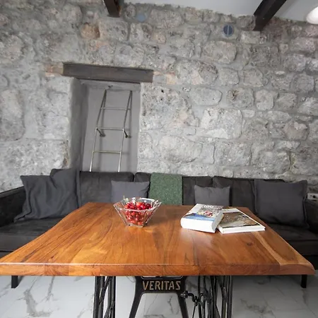Loft With Rooftop Garden Terrace By The