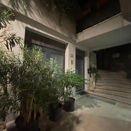 בית נופש Loft With Rooftop Garden Terrace By The אופטיה