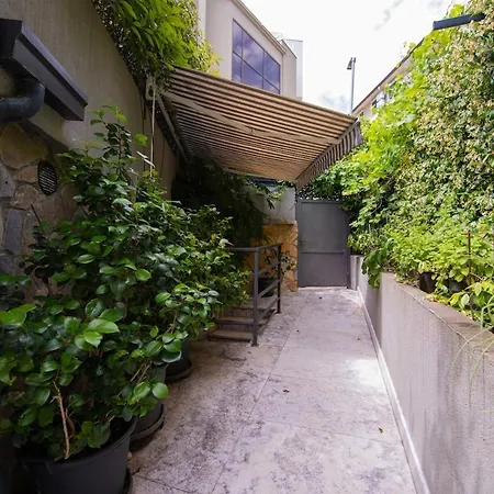 Loft With Rooftop Garden Terrace By The Casa vacanze