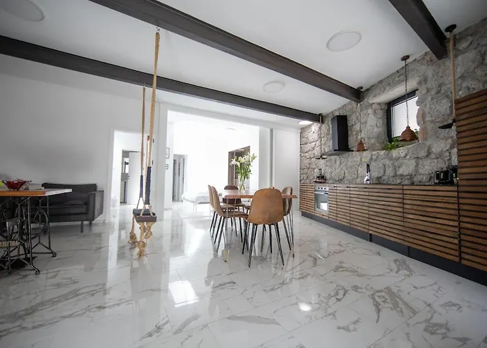 度假居 Loft With Rooftop Garden Terrace By The